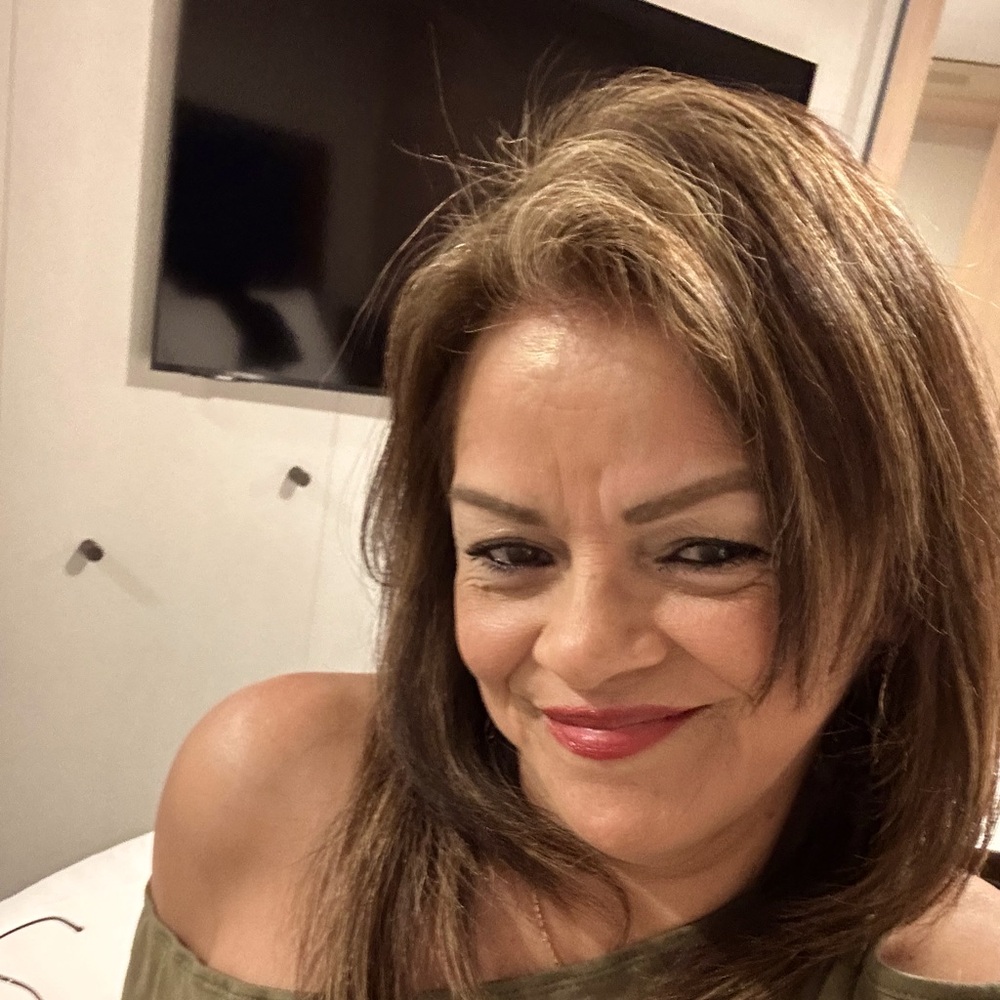 Meet your Posher, Cecilia